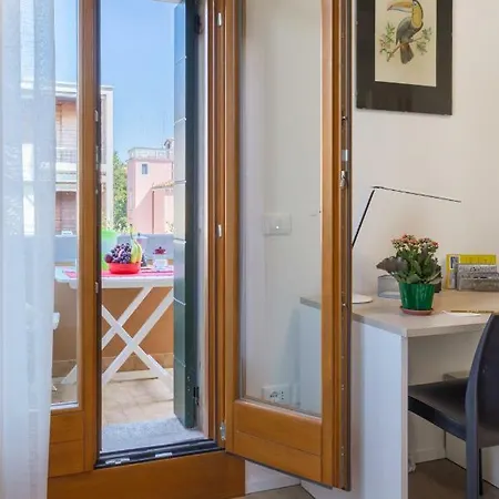 Apartment Bolle Blu, Top *